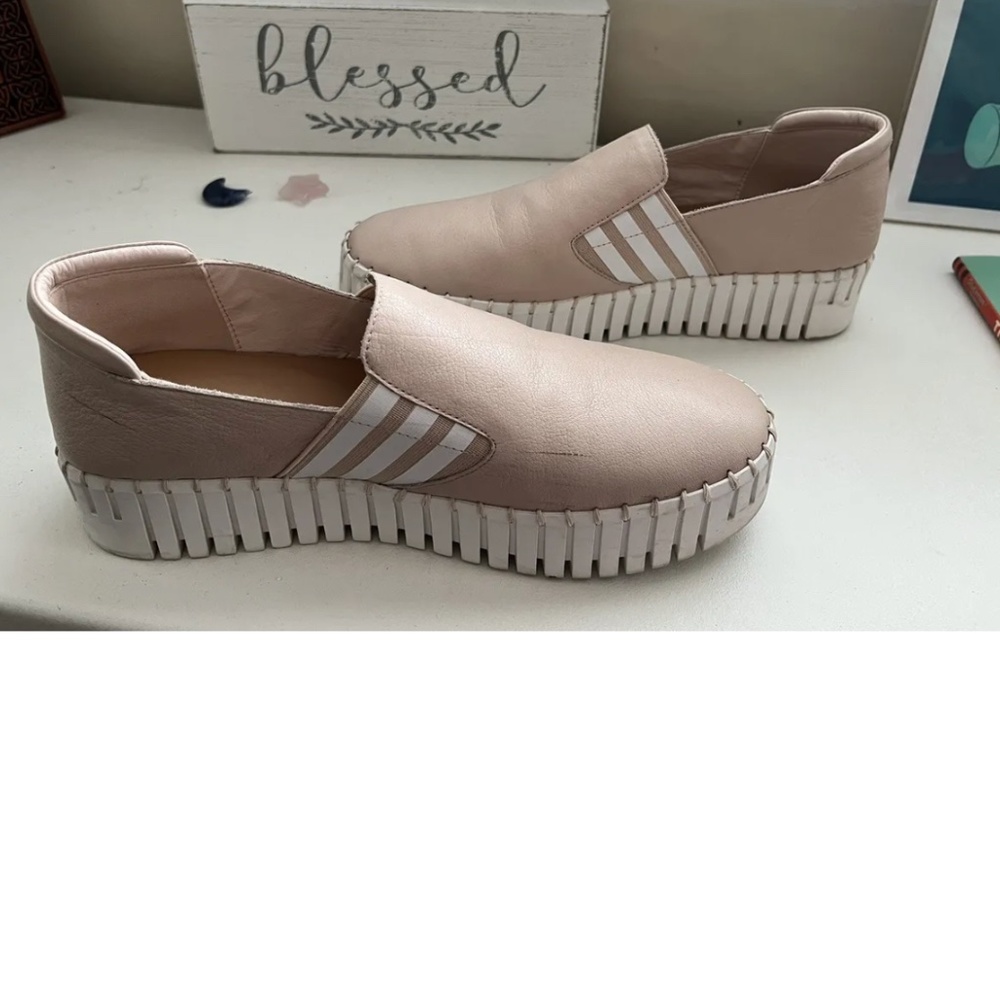 SILENT D Becca Slip On Sneaker